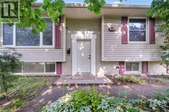 206 Shelley Dr in Kitchener, ON - Building Photo - Building Photo