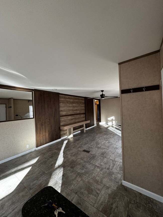 1808 Tower Rd in Carlsbad, NM - Building Photo - Building Photo