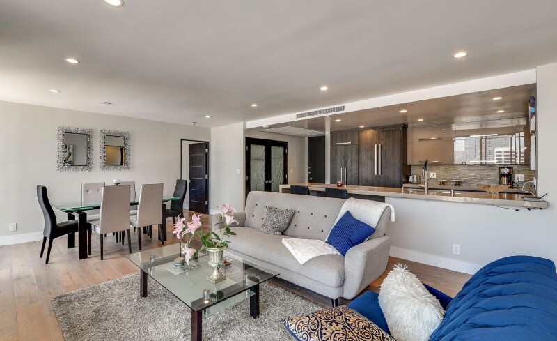 2160 Century Park E in Los Angeles, CA - Building Photo