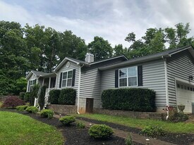 3781 Celt Rd in Stanardsville, VA - Building Photo