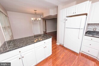 6512 Boulevard View in Alexandria, VA - Building Photo - Building Photo