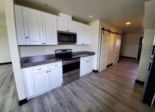 825 S Camas Ln in Kalispell, MT - Building Photo - Building Photo