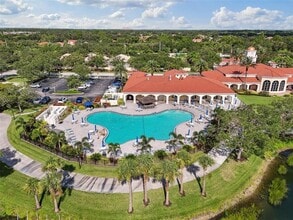 7630 Pesaro Dr in Sarasota, FL - Building Photo - Building Photo