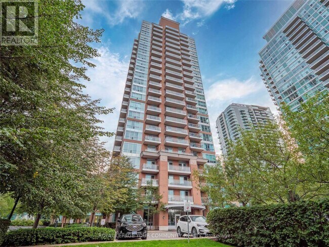50-450 Lynn Williams St in Toronto, ON - Building Photo - Building Photo