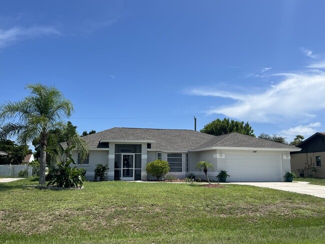 1441 Overbrook Rd in Englewood, FL - Building Photo - Building Photo