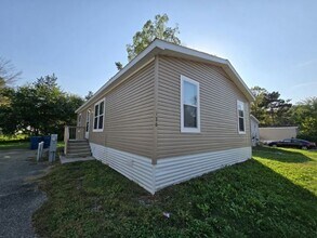 126 112th Square NE in Minneapolis, MN - Foto de edificio - Building Photo
