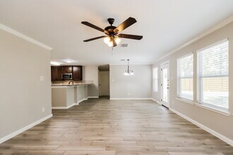 18390 Hollow Oaks Cir in Porter, TX - Building Photo - Building Photo
