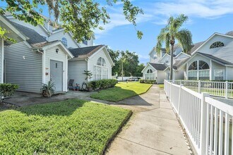 12145 Armenia Gables Cir in Tampa, FL - Building Photo - Building Photo