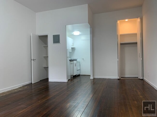 EAST 65 STREET in New York, NY - Building Photo - Building Photo