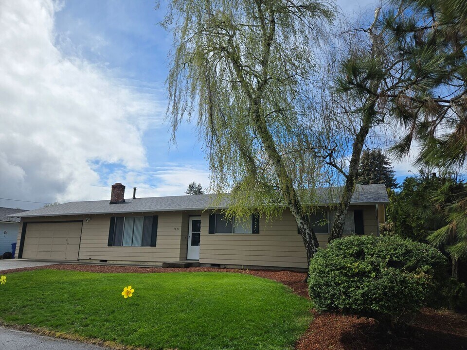 4645 Reimann St NE in Salem, OR - Building Photo