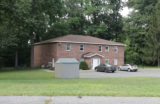 10-12 Red Fox Dr in Albany, NY - Foto de edificio - Building Photo