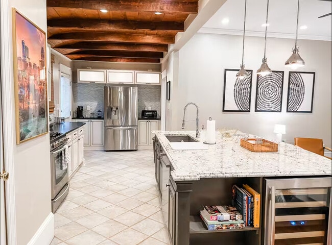 property at 405 Morson St