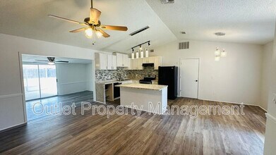 1337 Lamplighter Way in Orlando, FL - Building Photo - Building Photo