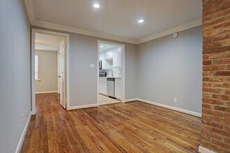 2643 Greenbriar Dr in Houston, TX - Building Photo - Building Photo