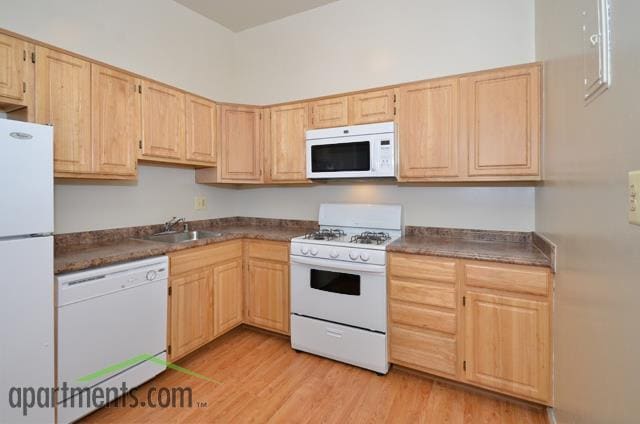 Windsor Forest in Baltimore, MD - Building Photo - Interior Photo