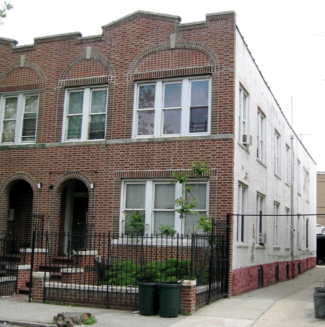 285 E 95th St in Brooklyn, NY - Building Photo - Building Photo