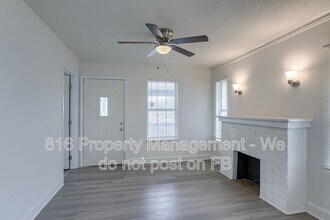 6215 S Benton Ave in Kansas City, MO - Building Photo - Building Photo