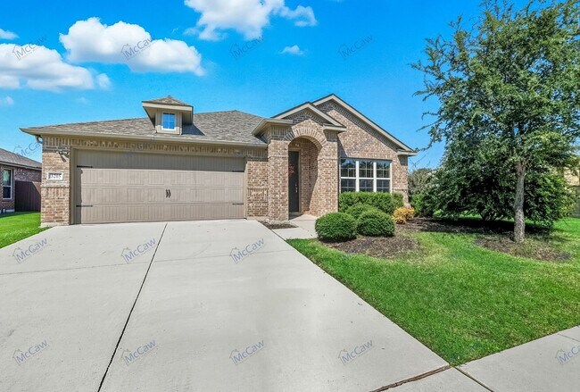 3205 Armstrong St in Denton, TX - Building Photo - Building Photo
