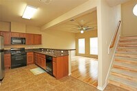 2206 Naomi St photo'