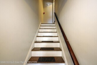 14 Oldfield Pl in Red Bank, NJ - Building Photo - Building Photo