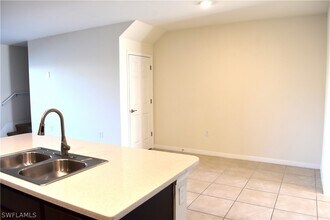 15062 Wildflower Cir in Naples, FL - Building Photo - Building Photo