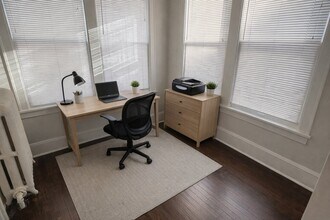 2529 Polk St NE in Minneapolis, MN - Building Photo - Building Photo