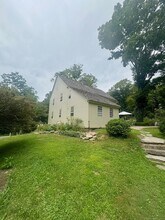 2 Porges Rd in East Haddam, CT - Building Photo - Building Photo