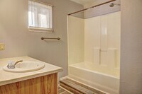 2124 Broadway photo'