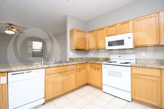 490 W Ebony Way in Chandler, AZ - Building Photo - Building Photo