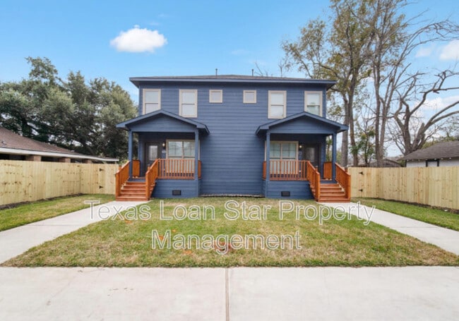 2336 Charles Rd