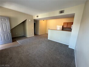 2060 Rancho Lake Dr in Las Vegas, NV - Building Photo - Building Photo