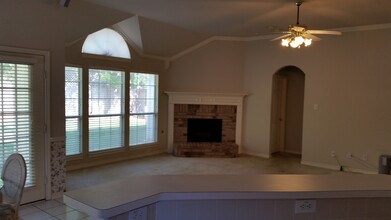 7805 Brook Meadow ln in Fort Worth, TX - Building Photo - Building Photo