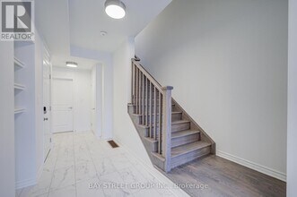 118 Azure Dr in Markham, ON - Building Photo - Building Photo