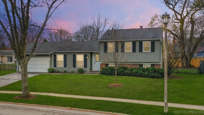 1931 Ridgefield Ln