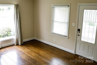 3437 Airlie St in Charlotte, NC - Building Photo - Building Photo