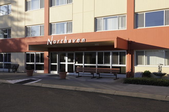 Northaven Apartments in Seattle, WA - Building Photo - Lobby