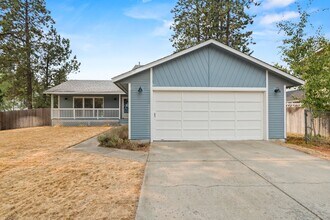 2304 S Evergreen Rd in Spokane Valley, WA - Building Photo - Building Photo