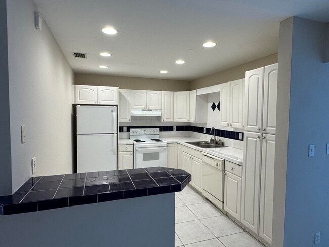 300 NE 31st St in Boca Raton, FL - Building Photo - Building Photo