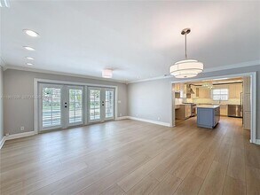 2533 NE 21st Ter in Lighthouse Point, FL - Foto de edificio - Building Photo