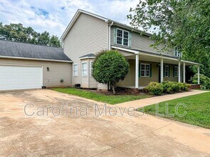 205 Winterthur Dr in Greer, SC - Building Photo - Building Photo