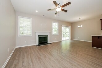 974 Fellowship Rd in Fairburn, GA - Building Photo - Building Photo