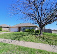 811 Lisa Ln in Killeen, TX - Building Photo
