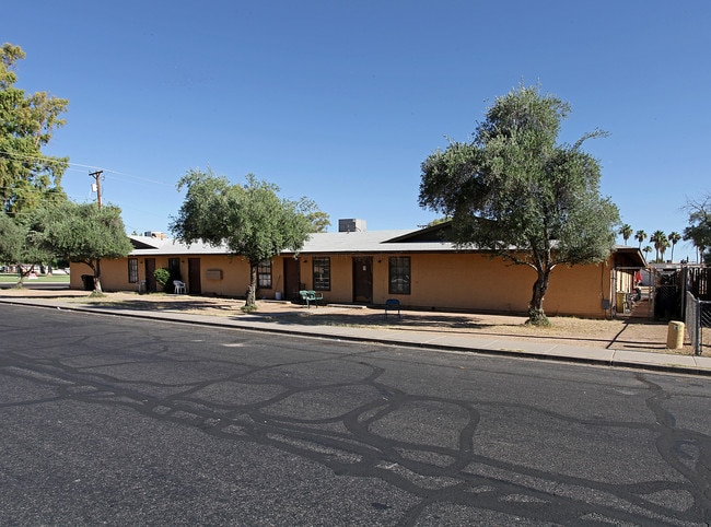 1702-1716 E 6th Ave in Mesa, AZ - Building Photo - Building Photo