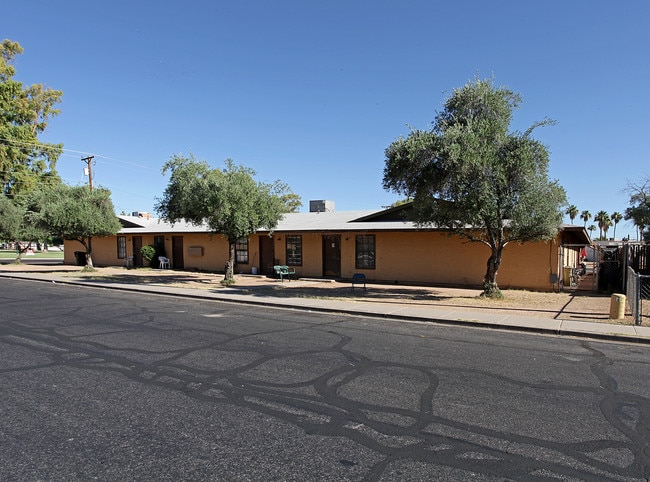 1702-1716 E 6th Ave in Mesa, AZ - Building Photo - Building Photo