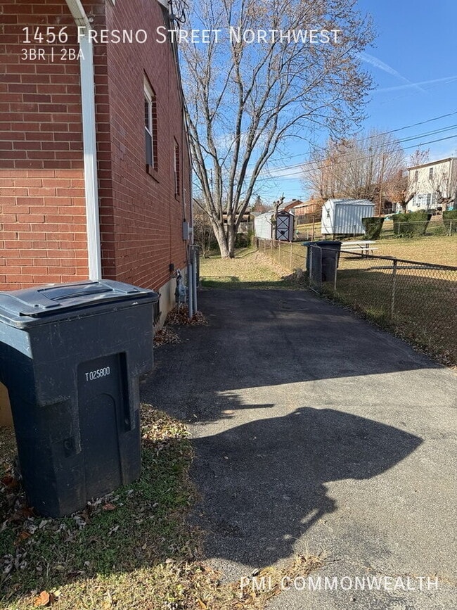 1456 Fresno St NW in Roanoke, VA - Building Photo - Building Photo