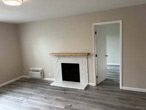 250 Chilpancingo Pky, Unit #5 in Pleasant Hill, CA - Building Photo - Building Photo