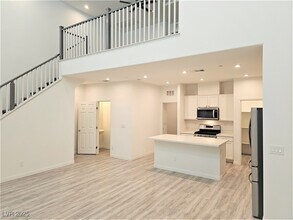 1182 Kiamichi Ct in Henderson, NV - Building Photo - Building Photo