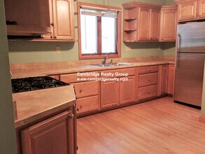 45 Bowdoin St, Unit 1A in Medford, MA - Building Photo - Building Photo