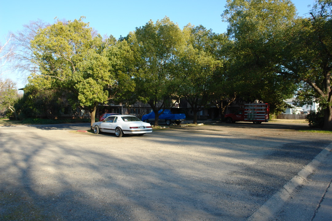 Mountain View Apartments in Chico, CA - Building Photo