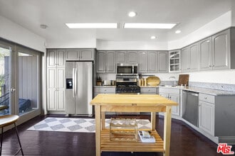 1850 San Jacinto St in Los Angeles, CA - Building Photo - Building Photo